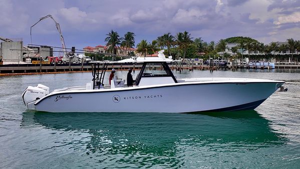 Yellowfin 42 Offshore image