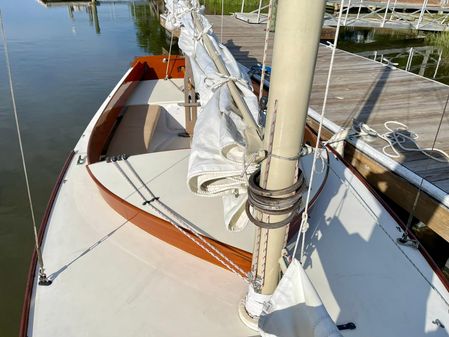 Classic Boat Shop Pisces 21 image