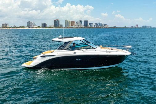 Sea Ray Sundancer 320 image