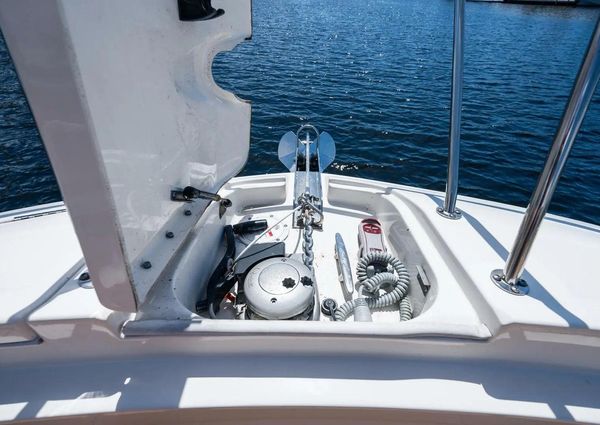 Sea Ray Sundancer 320 image