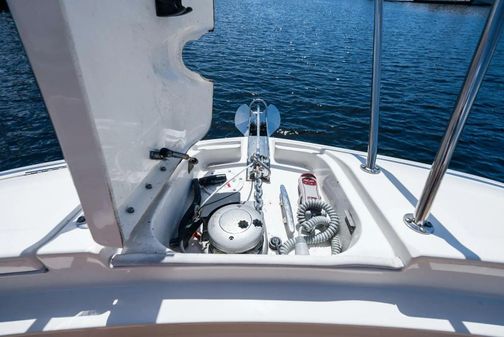 Sea Ray Sundancer 320 image