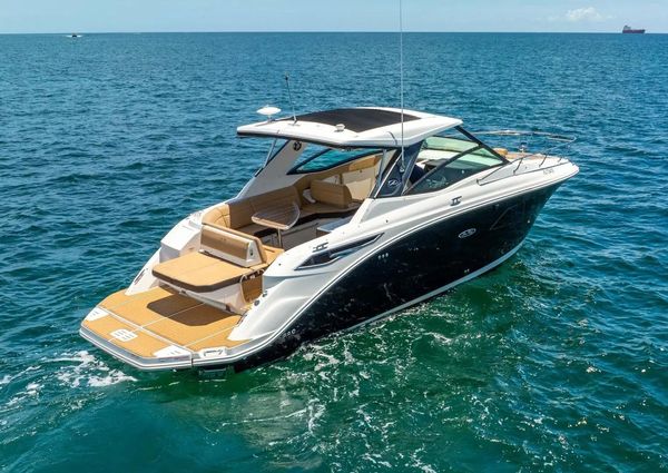 Sea Ray Sundancer 320 image