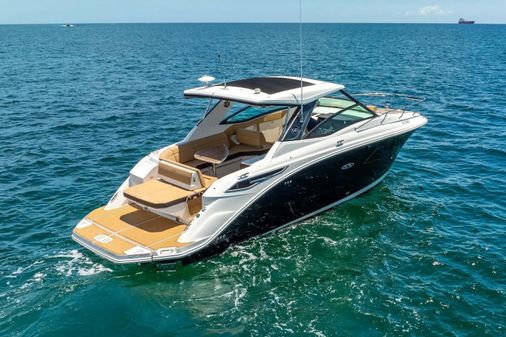 Sea Ray Sundancer 320 image