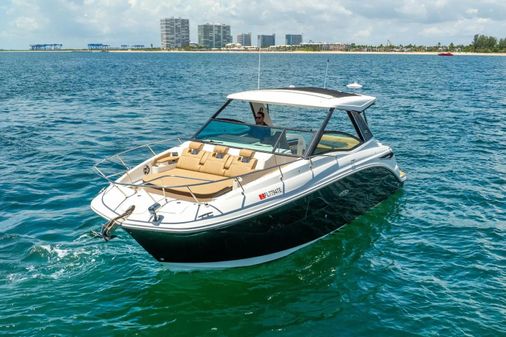 Sea Ray Sundancer 320 image