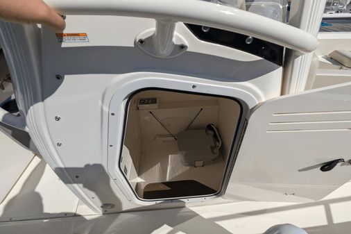 Boston Whaler 27 DAUNTLESS image