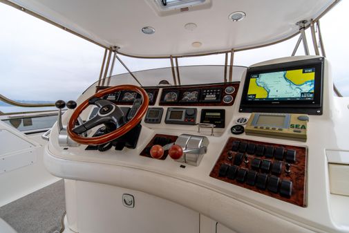 Sea Ray 480 Sedan Bridge image
