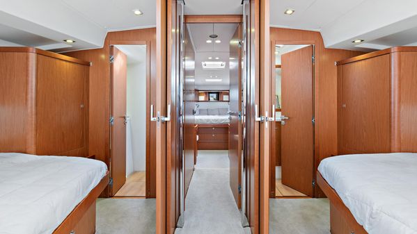 Beneteau SENSE-55-QUARTER-SHARE image