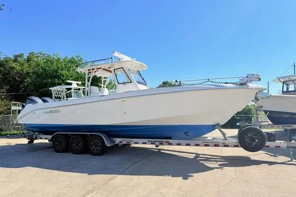 Everglades 325-CENTER-CONSOLE image