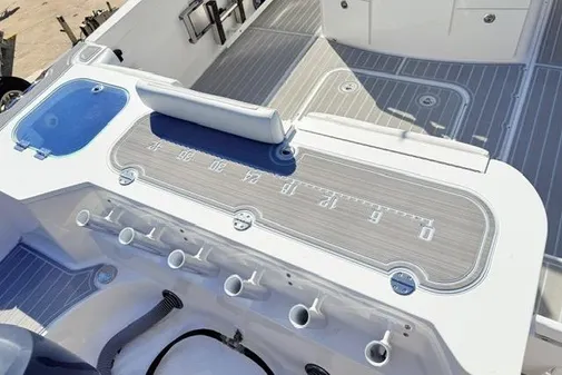 Everglades 325-CENTER-CONSOLE image