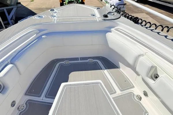 Everglades 325-CENTER-CONSOLE image