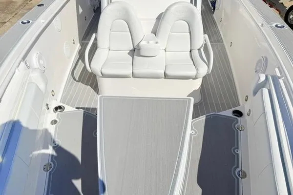 Everglades 325-CENTER-CONSOLE image