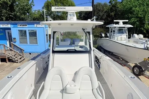 Everglades 325-CENTER-CONSOLE image