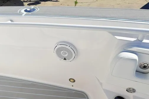 Everglades 325-CENTER-CONSOLE image