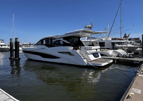 Galeon 425 HTS image