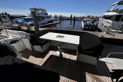 Galeon 425 HTS image