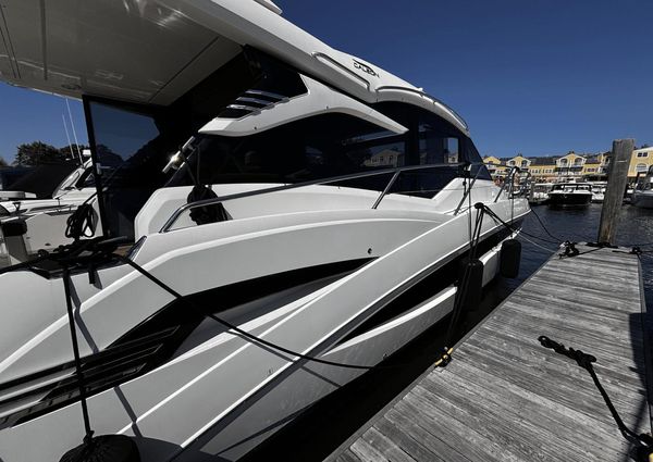 Galeon 425 HTS image