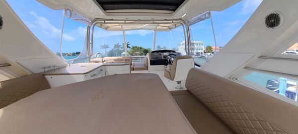 Sea Ray 510 Fly Extended Hardtop image