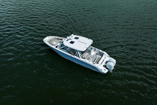 Boston Whaler 320 Vantage image