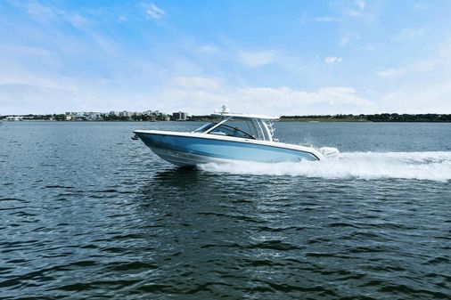 Boston Whaler 320 Vantage image