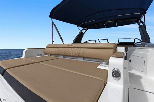 Sea Ray 290 SDX OUTBOARD image