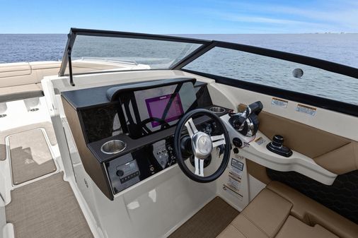 Sea Ray 290 SDX OUTBOARD image