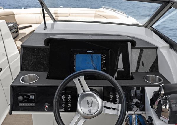 Sea Ray 290 SDX OUTBOARD image