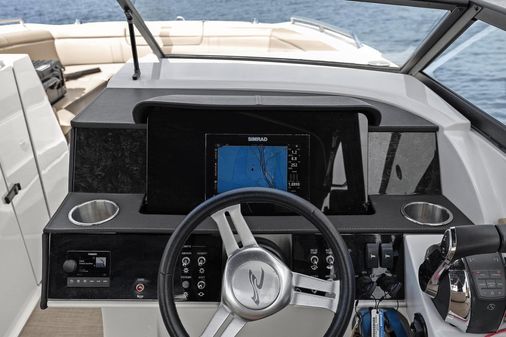 Sea Ray 290 SDX OUTBOARD image