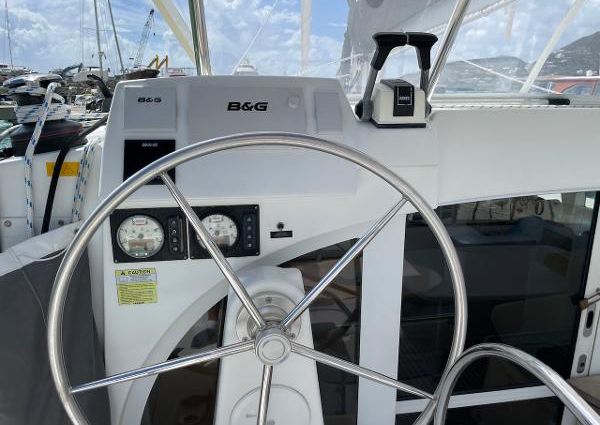 Lagoon 380 image
