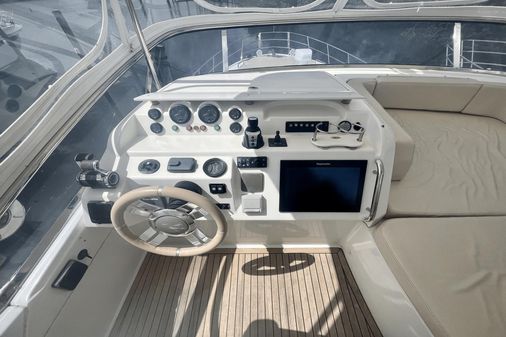 Azimut 60 Flybridge image