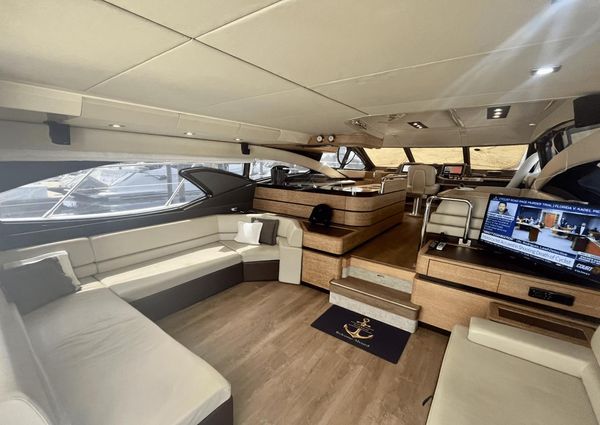 Azimut 60 Flybridge image