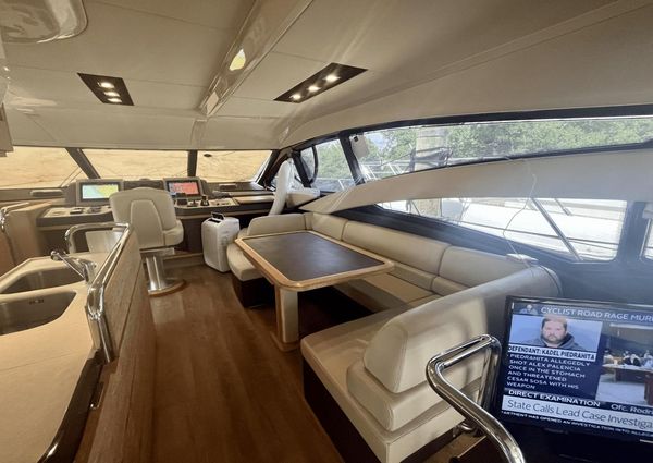 Azimut 60 Flybridge image