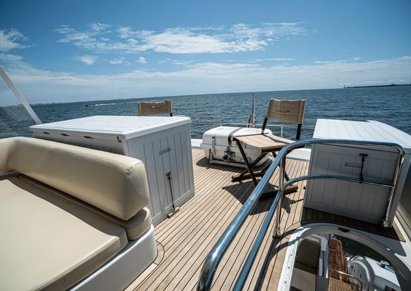 Azimut 60 Flybridge image