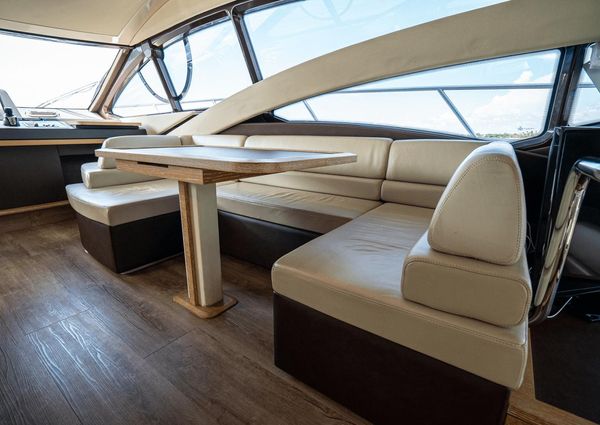 Azimut 60 Flybridge image