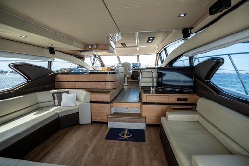 Azimut 60 Flybridge image