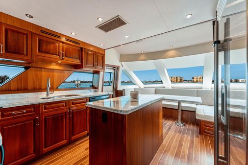Hatteras 72 MY image