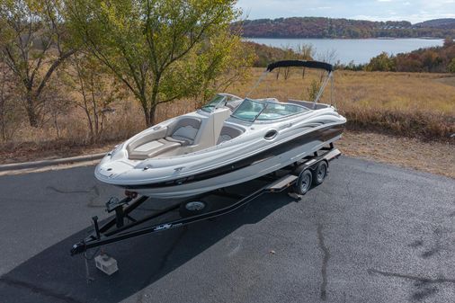 Sea-ray 240-SUNDECK image