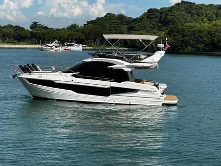 Galeon 400 Fly image