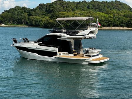 Galeon 400 Fly image