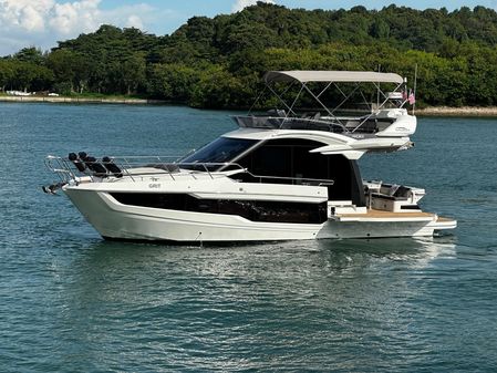 Galeon 400 Fly image