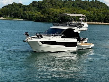 Galeon 400 Fly image