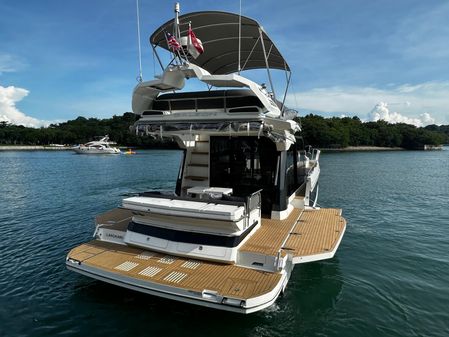 Galeon 400 Fly image