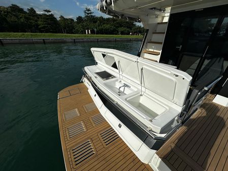 Galeon 400 Fly image