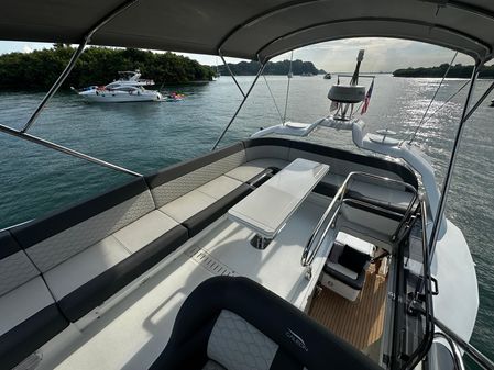 Galeon 400 Fly image