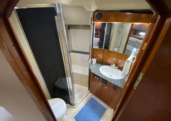 Cruisers Yachts 52 Express image