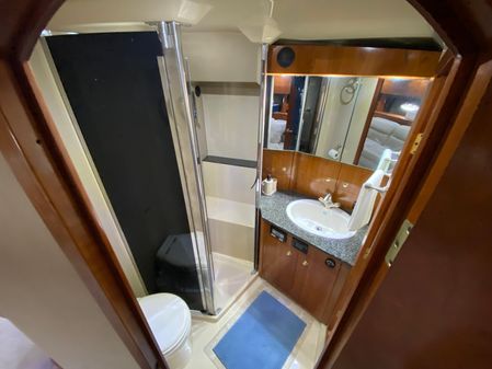 Cruisers Yachts 52 Express image