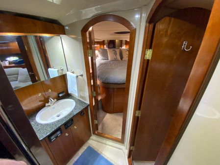 Cruisers Yachts 52 Express image