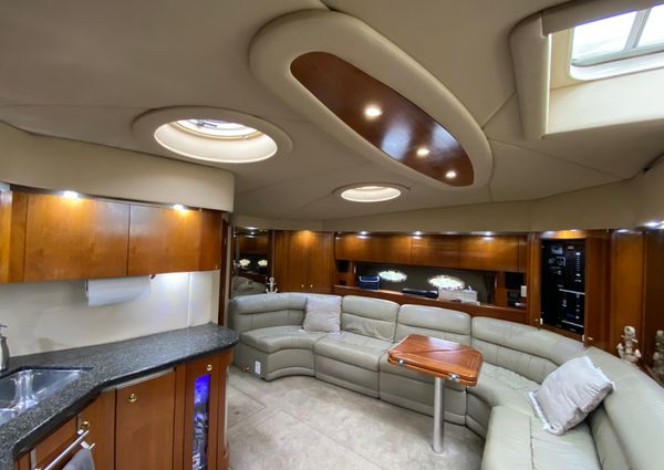 Cruisers Yachts 52 Express image