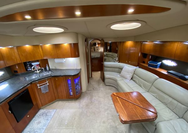 Cruisers Yachts 52 Express image