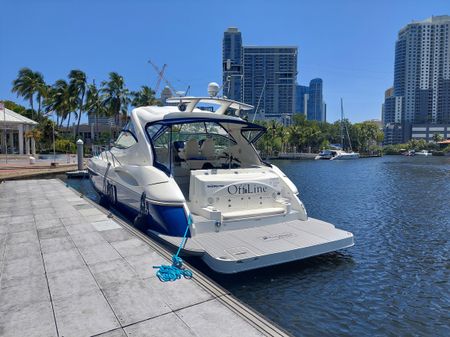 Cruisers Yachts 52 Express image