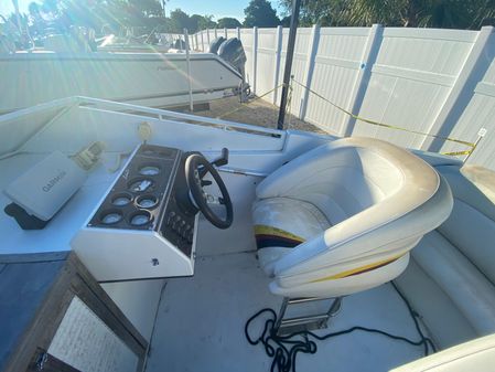 Avanti 27 Raceboat image